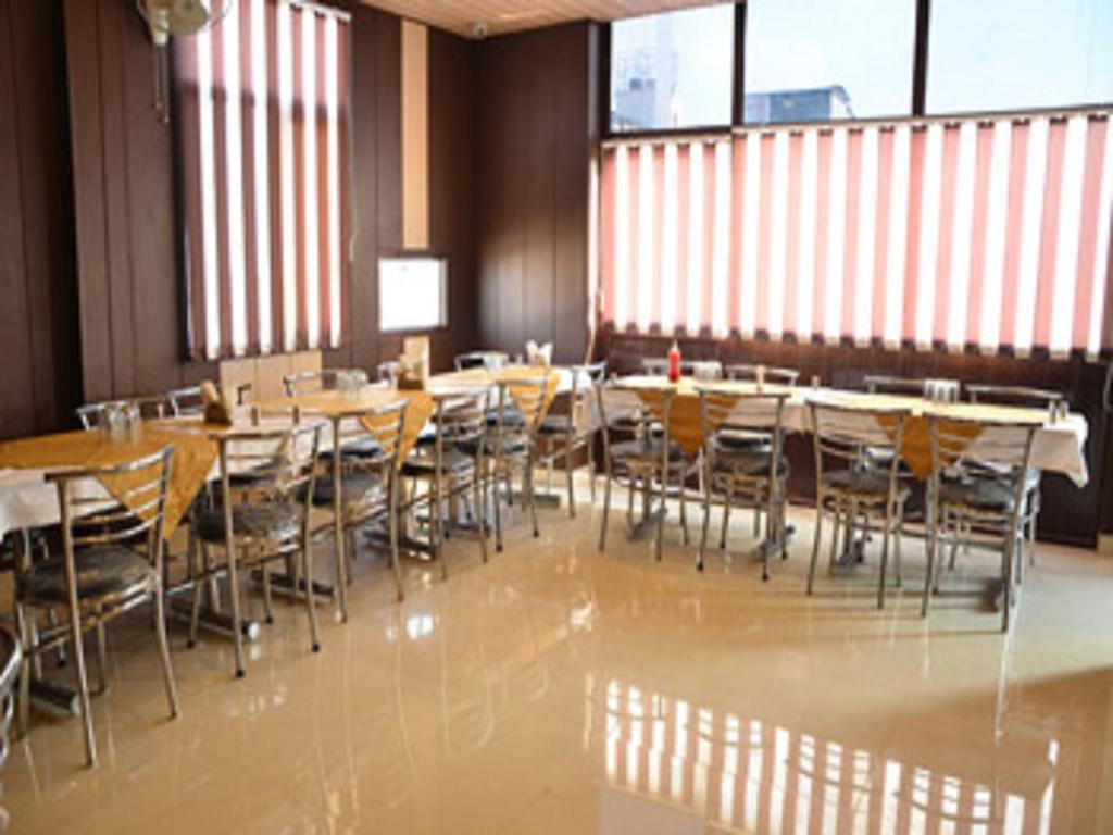 Hotel Popular Amritsar Exterior photo